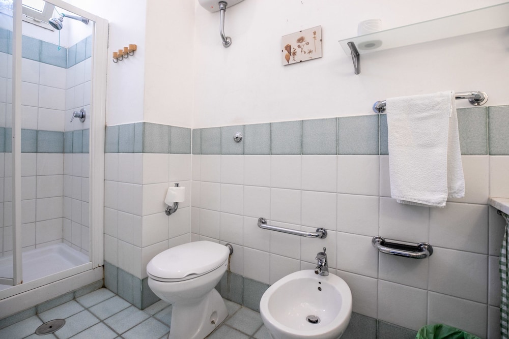 Terrazza Positano en Positano — bathroom