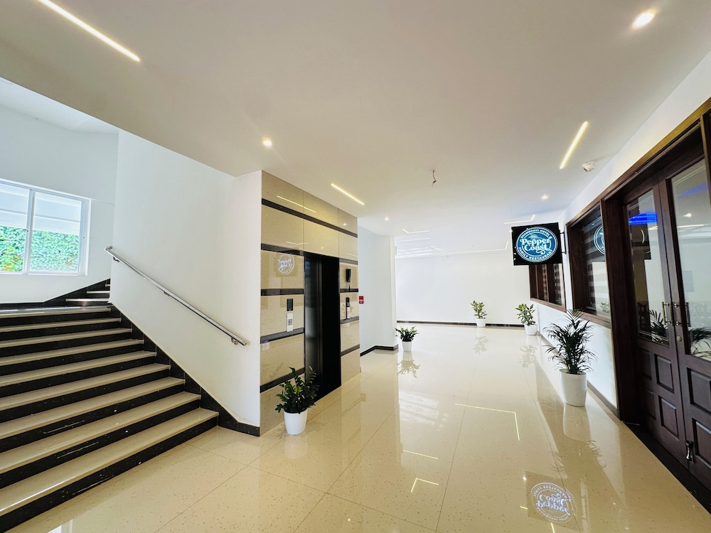Shambhavi Hotel & Convention Centre
