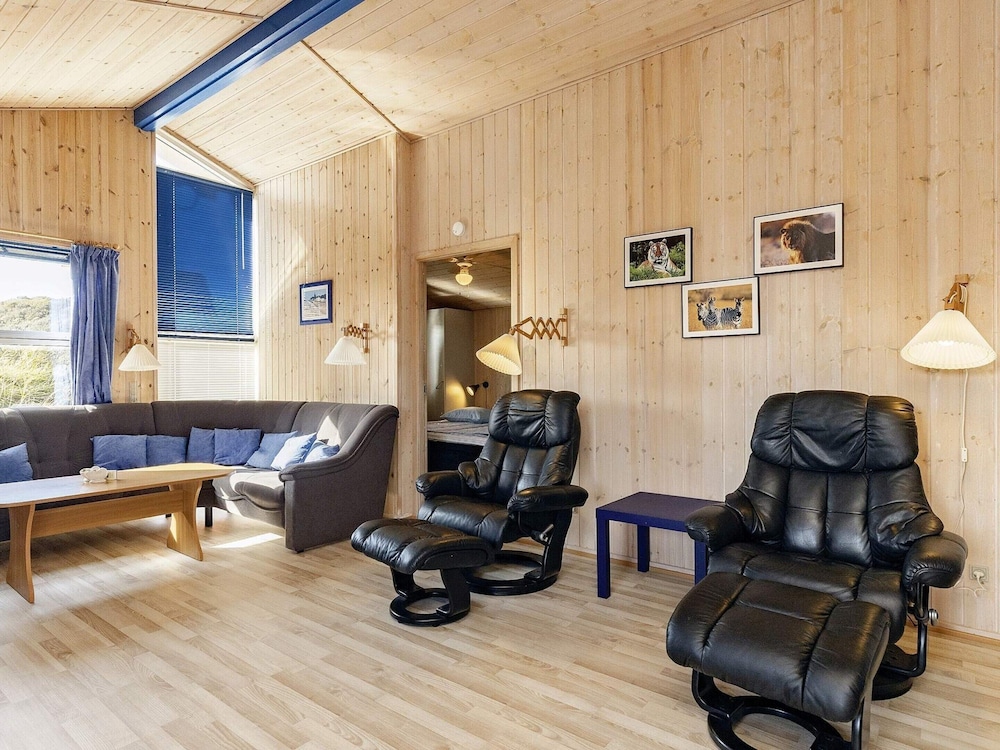 6 Person Holiday Home in Hjorring