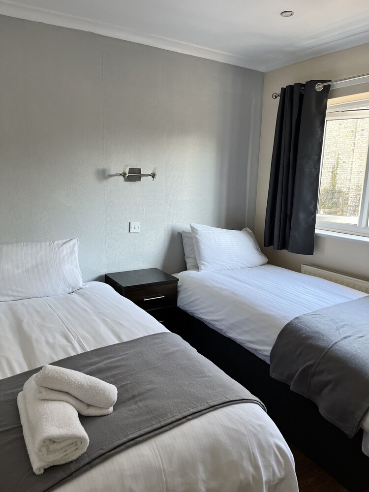 Hill Lodge Hotel