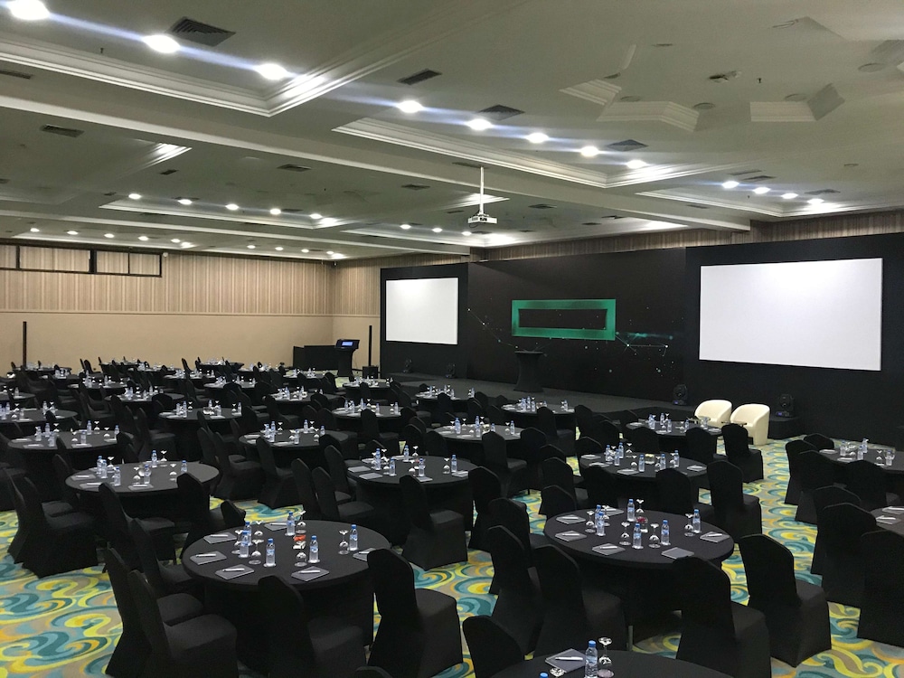 meeting & event spaces