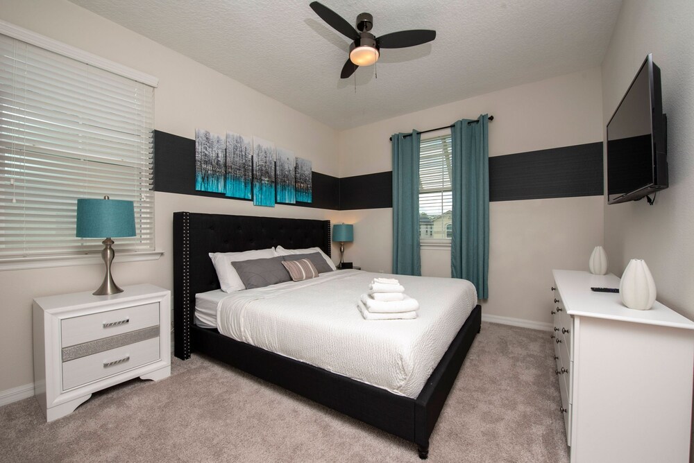1799 Amazing 9Bd Near Disney