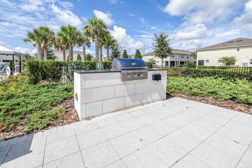 Waterview Luxury Retreat for 12!