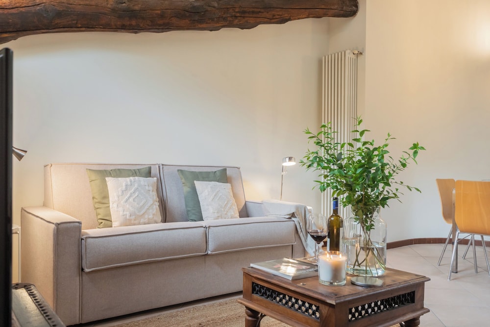 Plinio 10 by Rent all Como