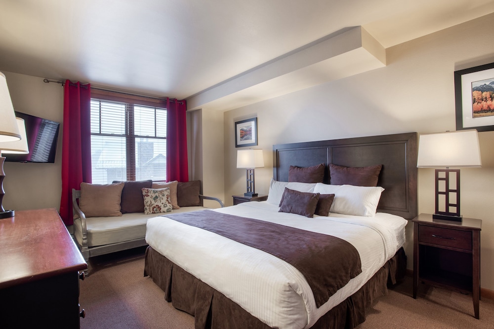 Zephyr Mountain Lodge - Winter Park Vacation Condos
