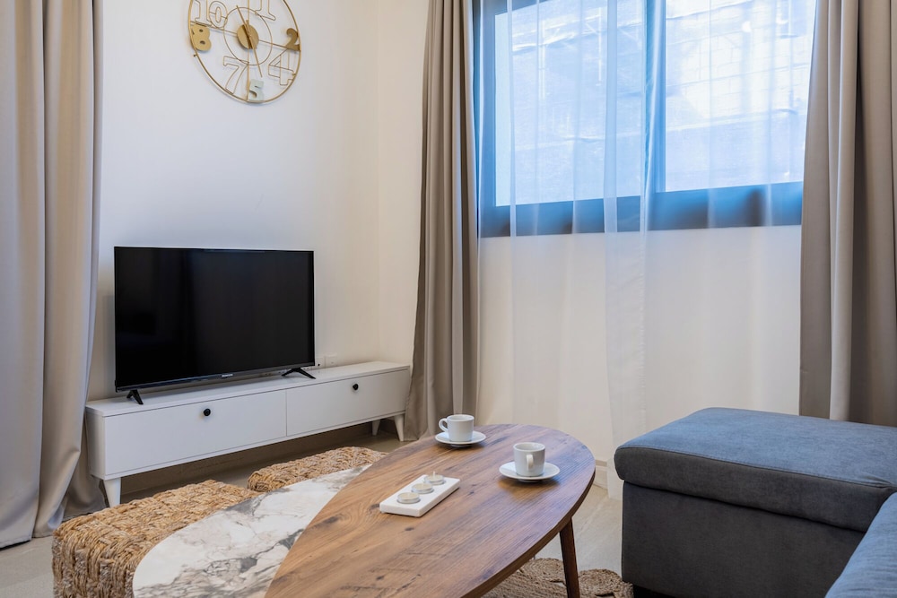 Jas Living Apts & Balconies in Larnaca