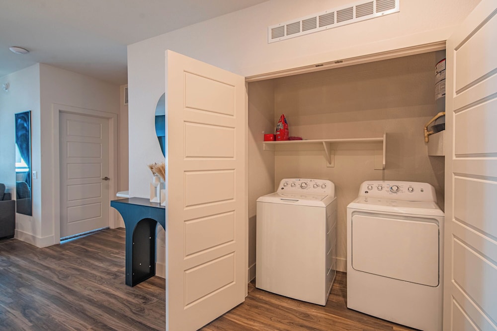 ROVE LIVING/KB - Scottsdale Grand