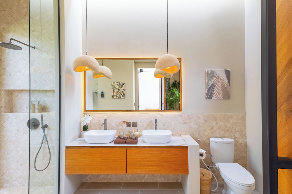 Villa Linaria by Pertama Management