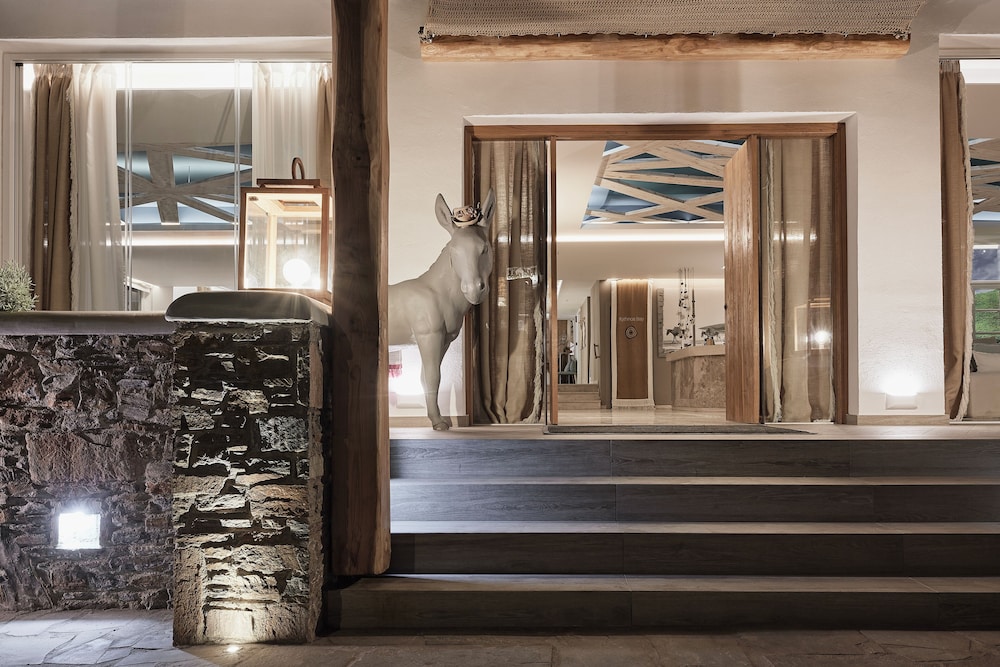 Hotel Kythnos Bay Hotel - Image 1