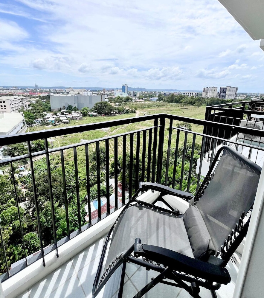 Room-cozy, Modern and Homey, The Bliss S