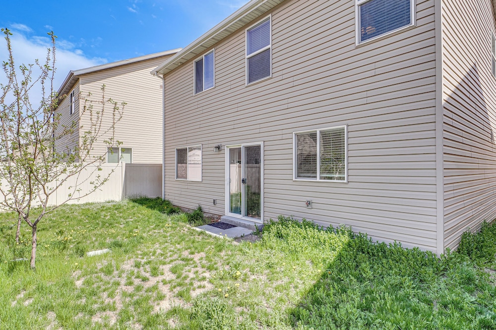 9 Mi to Downtown Slc: Peaceful Home w/ Pool Access