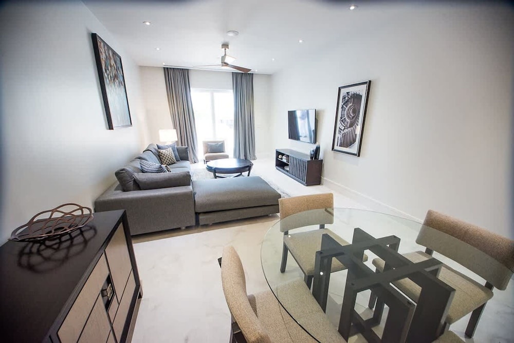 2 Bed Condo at ONE Cable Beach With Balcony