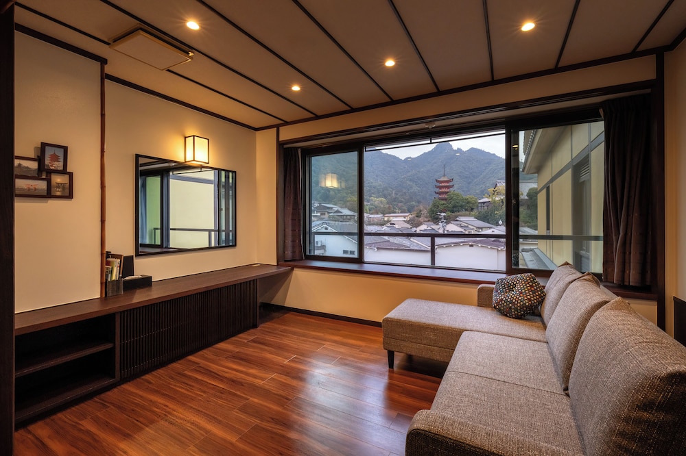 Miyajima Kinsuikan