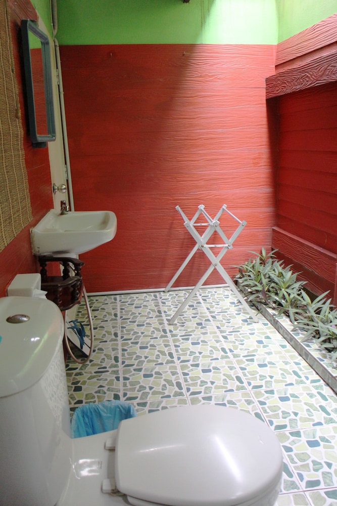 Baan Bua Homestay - Hostel
