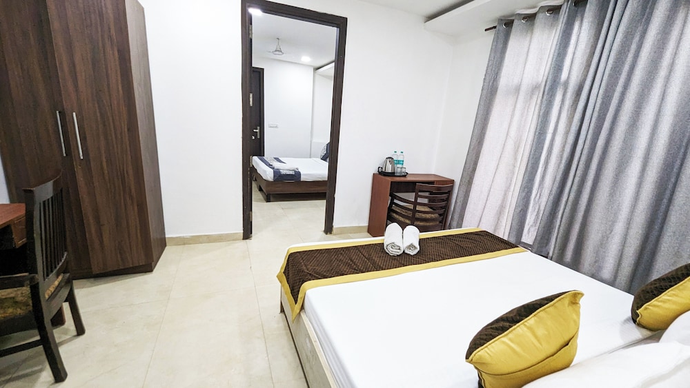 Hotel Prime Royalty Malviya Nagar