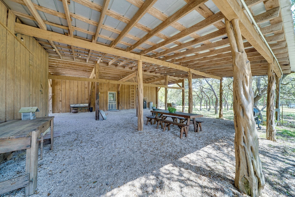 Swim, Hike & Unwind: Serene Hill Country Retreat