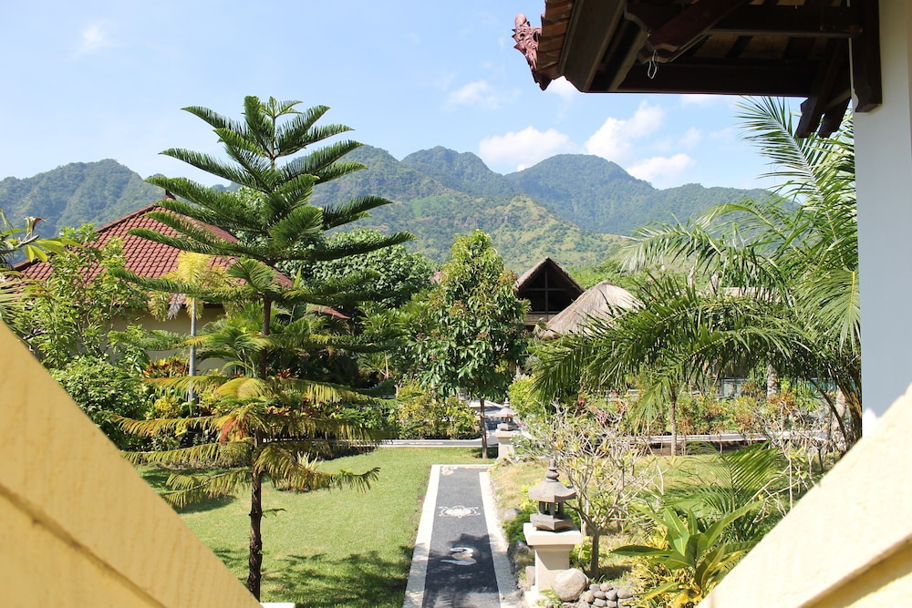 Man's Cottages and Spa