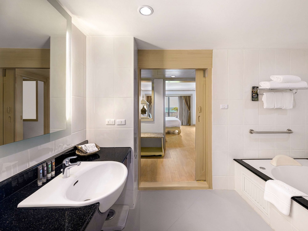 Novotel Phuket Resort — photo 58