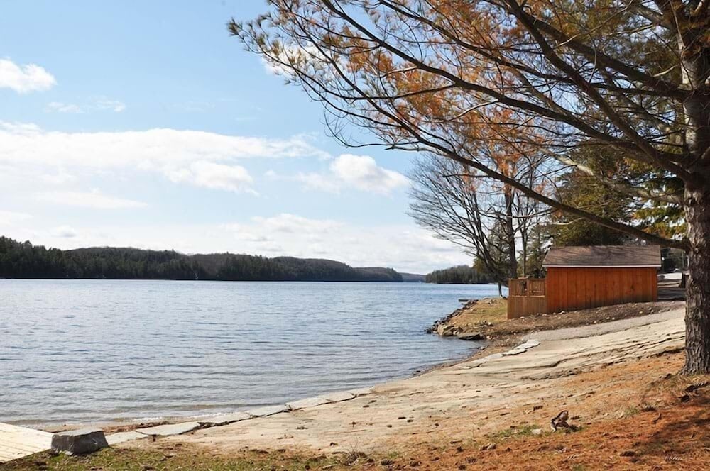 Twin Lakes Resort