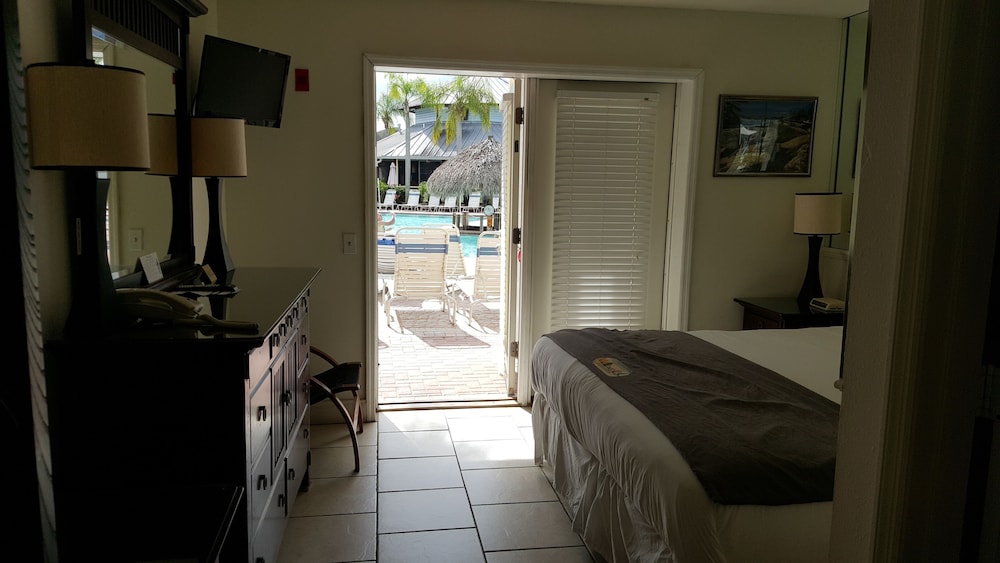 Paradise Lakes Resort, Clothing Optional Resort - Adult Only