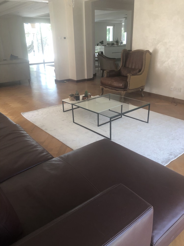 Impeccable 5 Beds Villa in Dubai