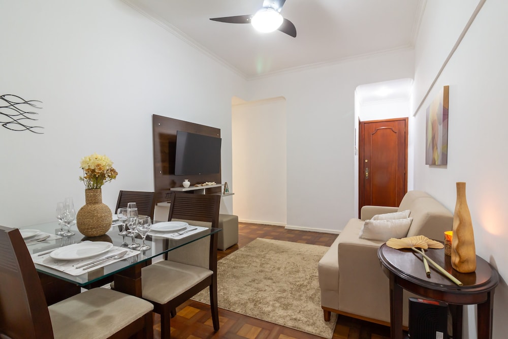 Comfort in Copacabana 9 Minutes From the Beach Cj202