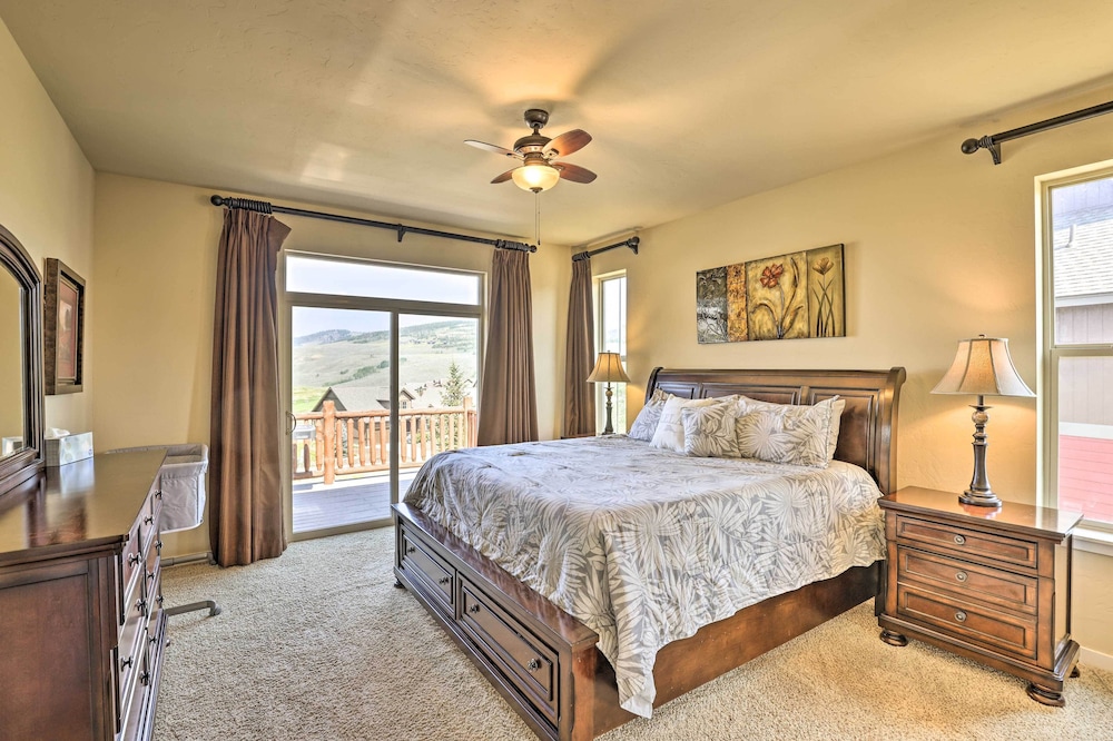 Deluxe Granby Ranch Hillside Home: Private Hot Tub