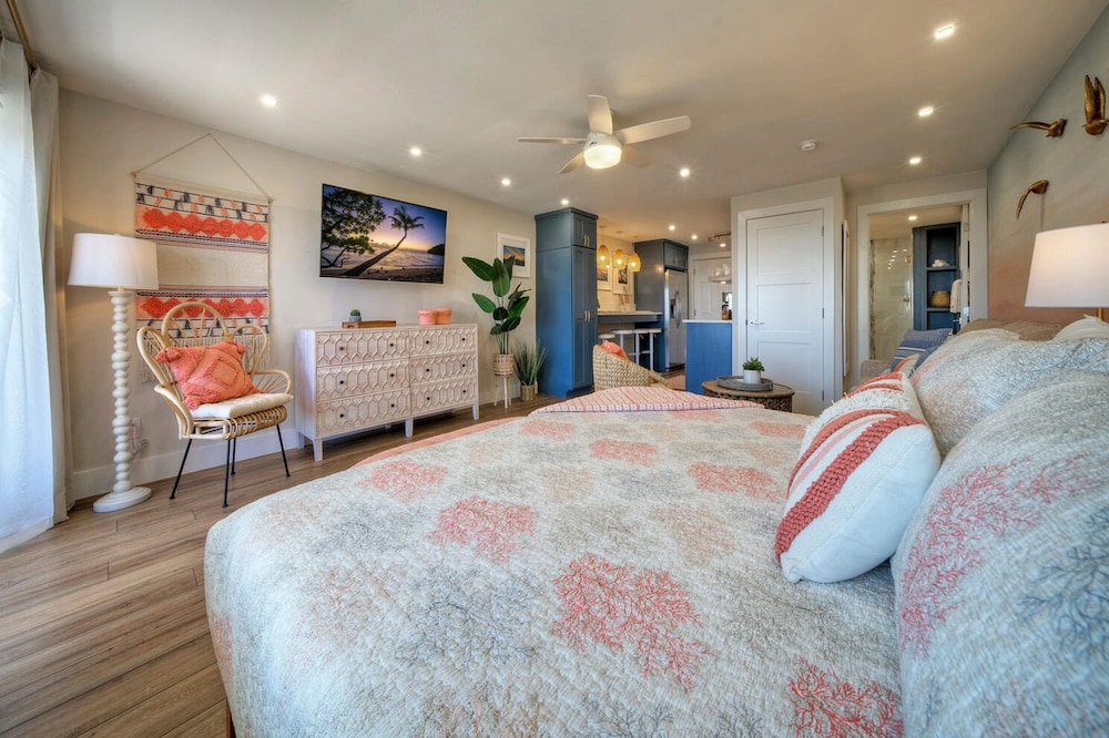 2 Beachfront Condos w Pool Sleeps 8 Beach Happy Summer Love by Avantstay