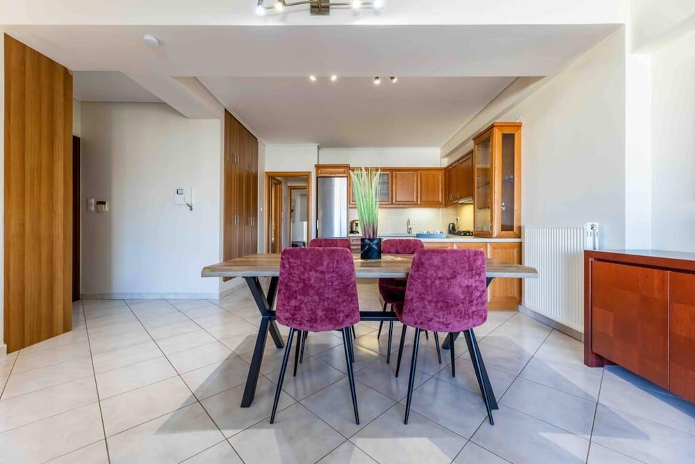 Petralona Amazing 2 bd Flat