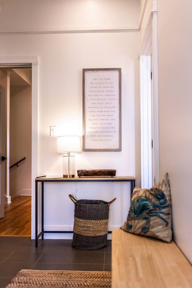 Days Like This -spacious Home Steps From the Beach