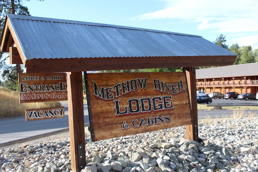 Methow River Lodge & Cabins