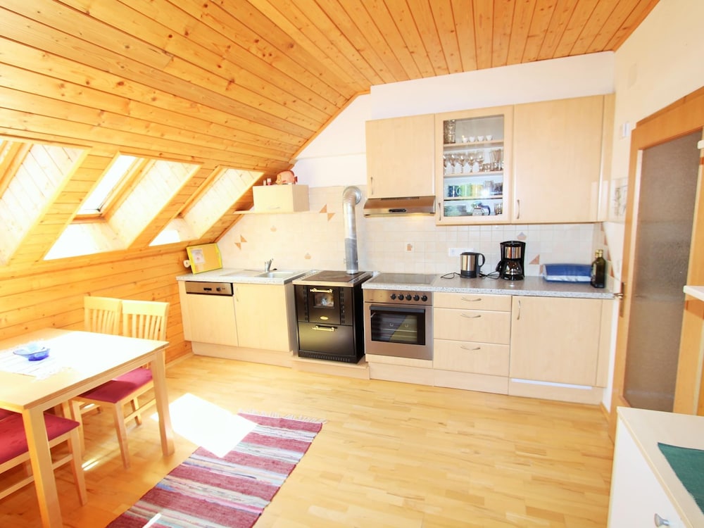 Cozy Apartment in Köttmannsdorf near Lake view 2