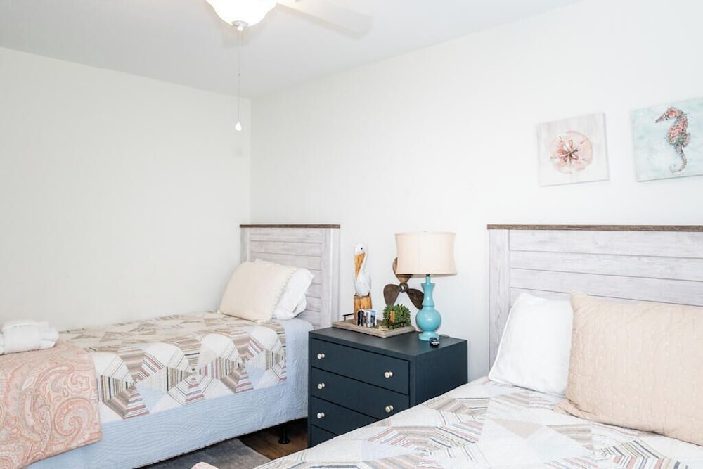 158 Beach Club Villa - Coastal Comfort With Stunning Marsh Views