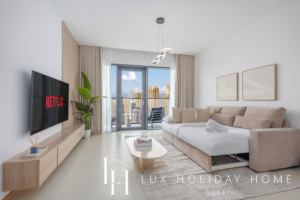 LUX The Vida Marina Residence