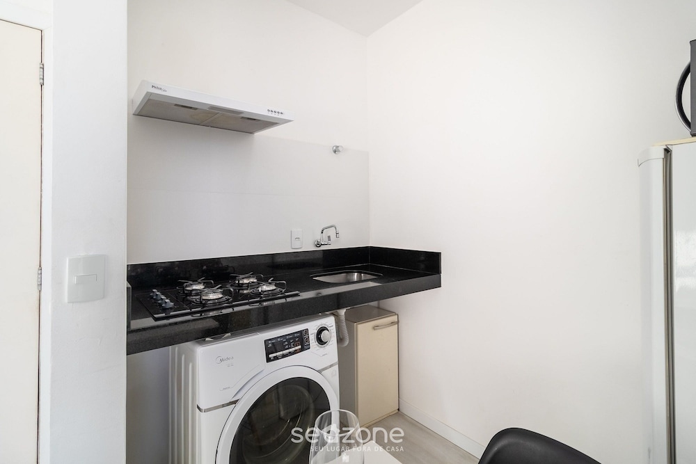Evas - Charming Apartments With Sea View in Floripa