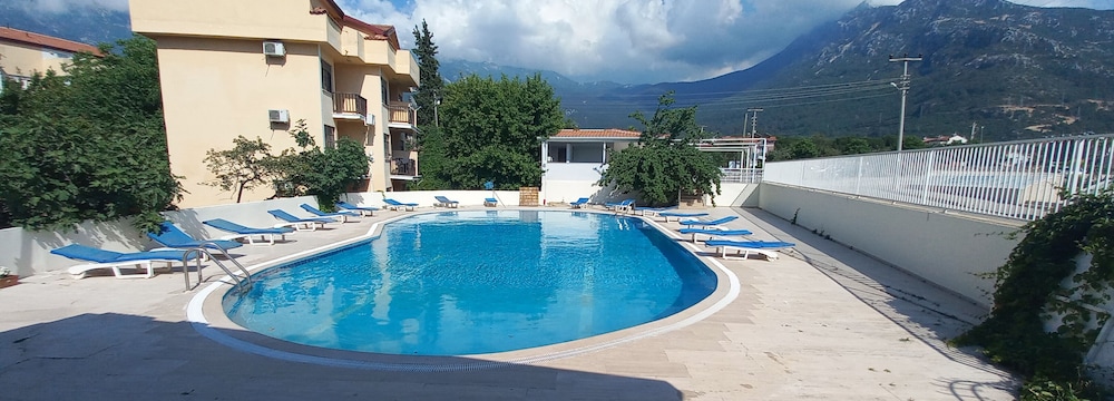 Mediterranean Apart Otel - Image 45