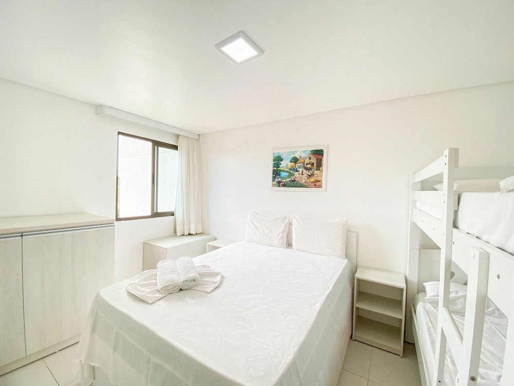 Flats no Carneiros Beach Resort