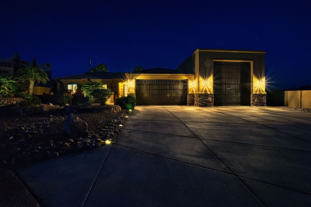 Lake Havasu Family Escape w/ Pool, Hot Tub & Grill view 3