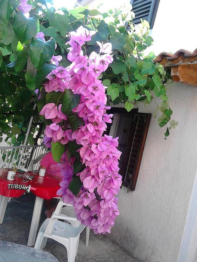 Zora Holiday Home view 2