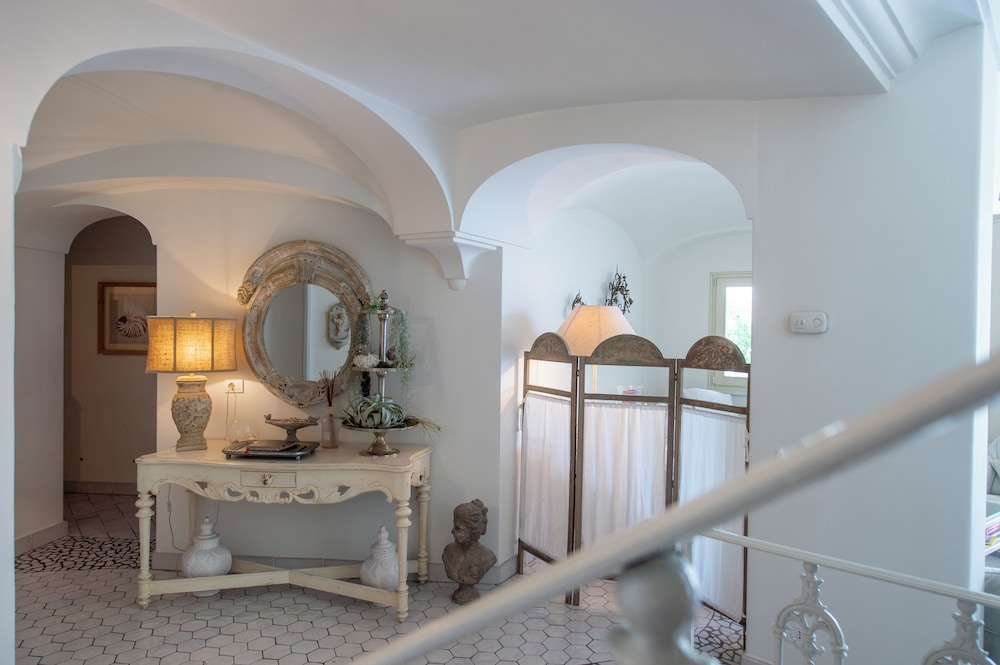 Villa In Positano With Luxury Spa & Amazing View