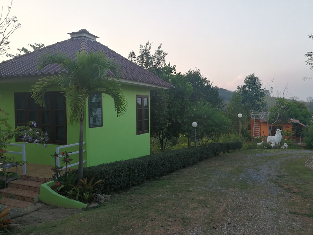 Ingkamol Homestay