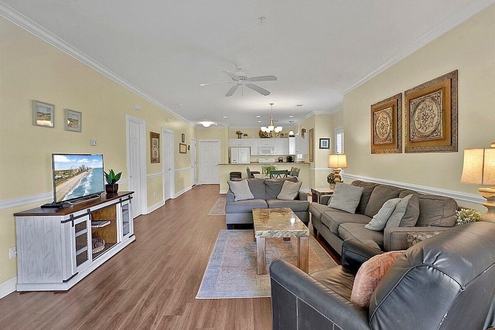 Magnolia North 4880 Unit 101 3 Bedroom Condo