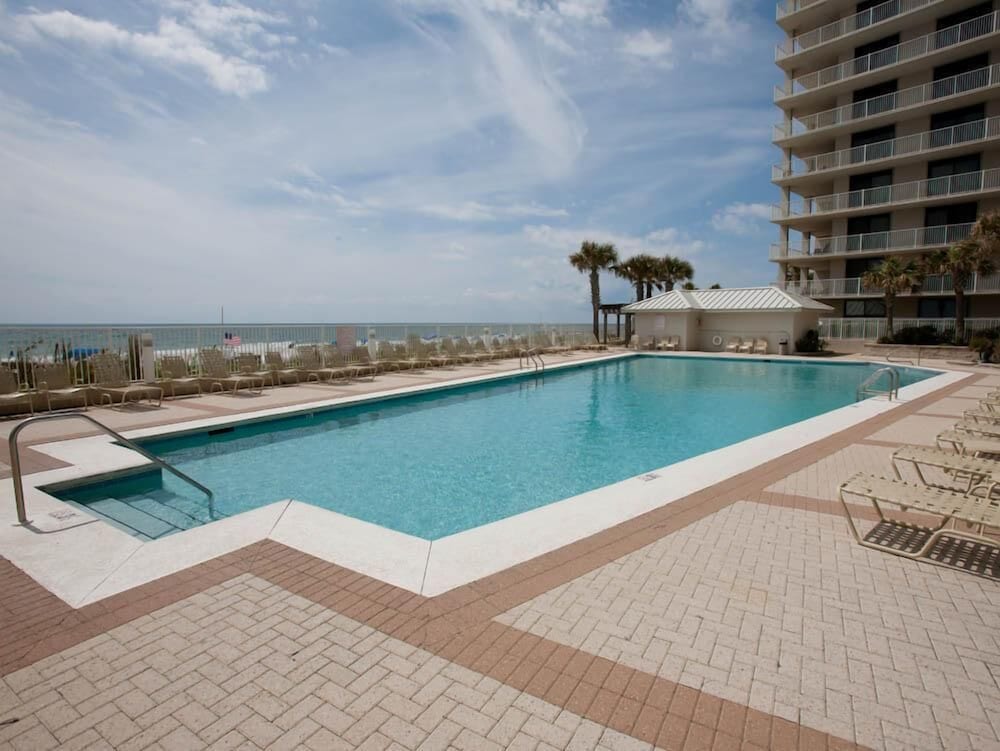 Pelican Pointe 805