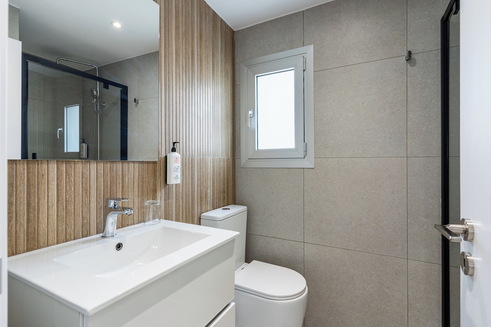Local Host Living - Signature Apartments in Nicosia