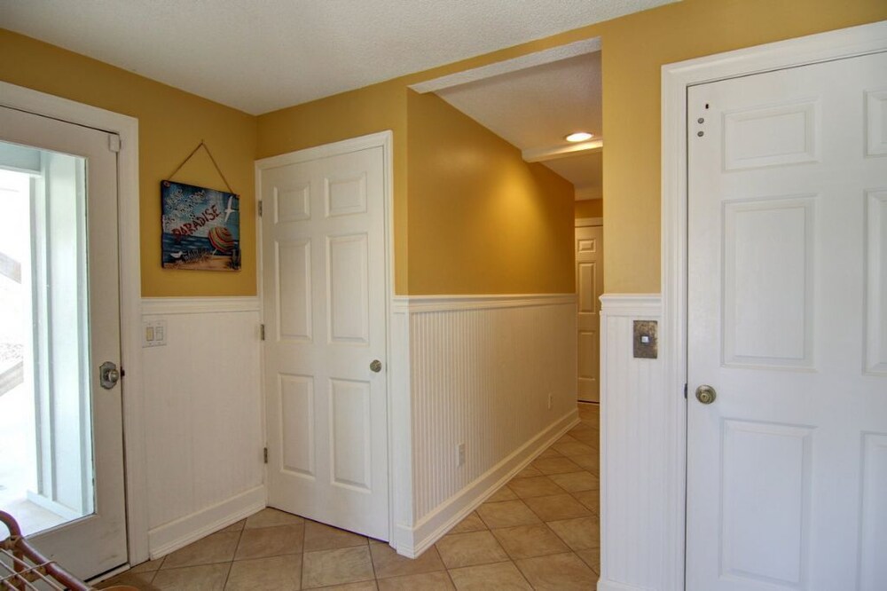 Dune Escape 5 Bedroom Home by RedAwning