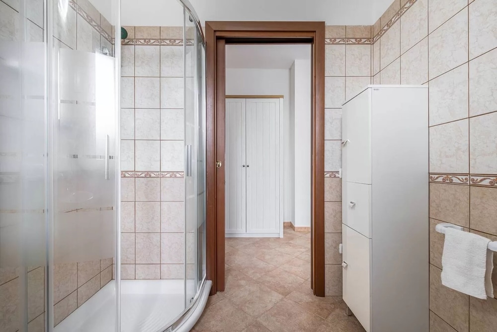 Amazing Detached Villa for 8 Guests Near Stintino