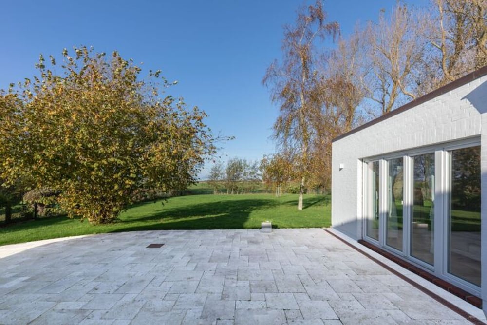 Historisches Reetdachhaus in Ruhiger Lage