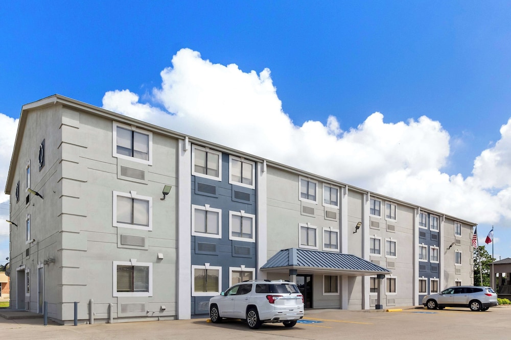 SureStay by Best Western Groves