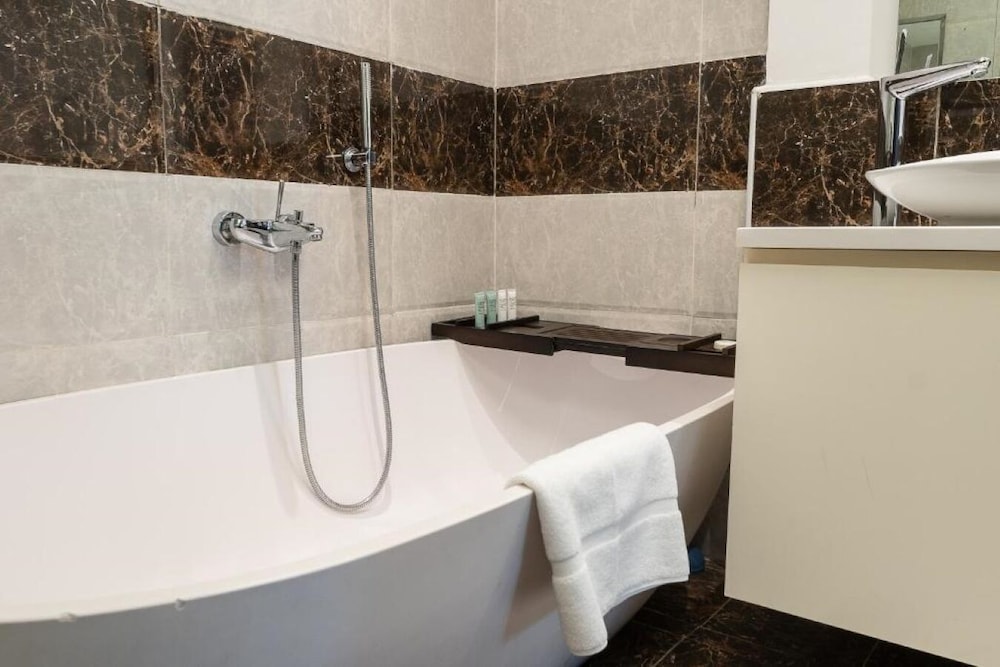 Bellavista-Charming-1Bedroom with Annex