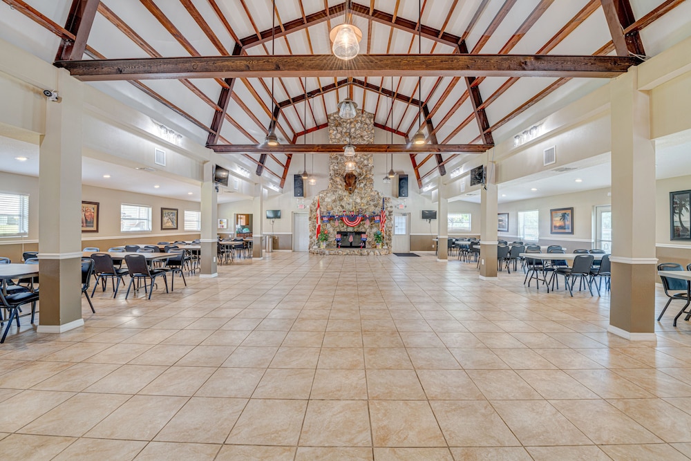 meeting & event spaces
